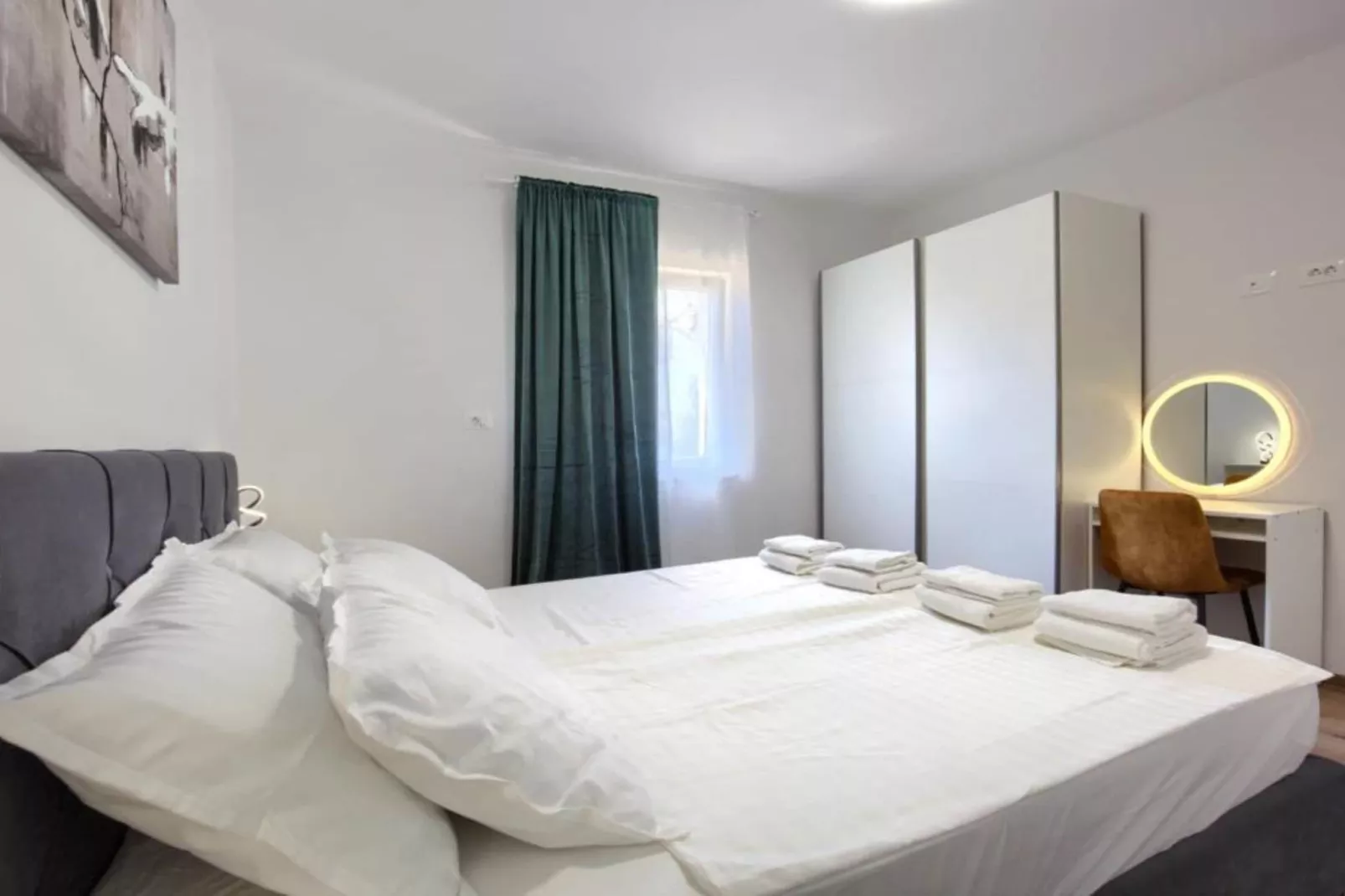 Apartments Mons - Two Bedroom Apartment With Terrace (A2)