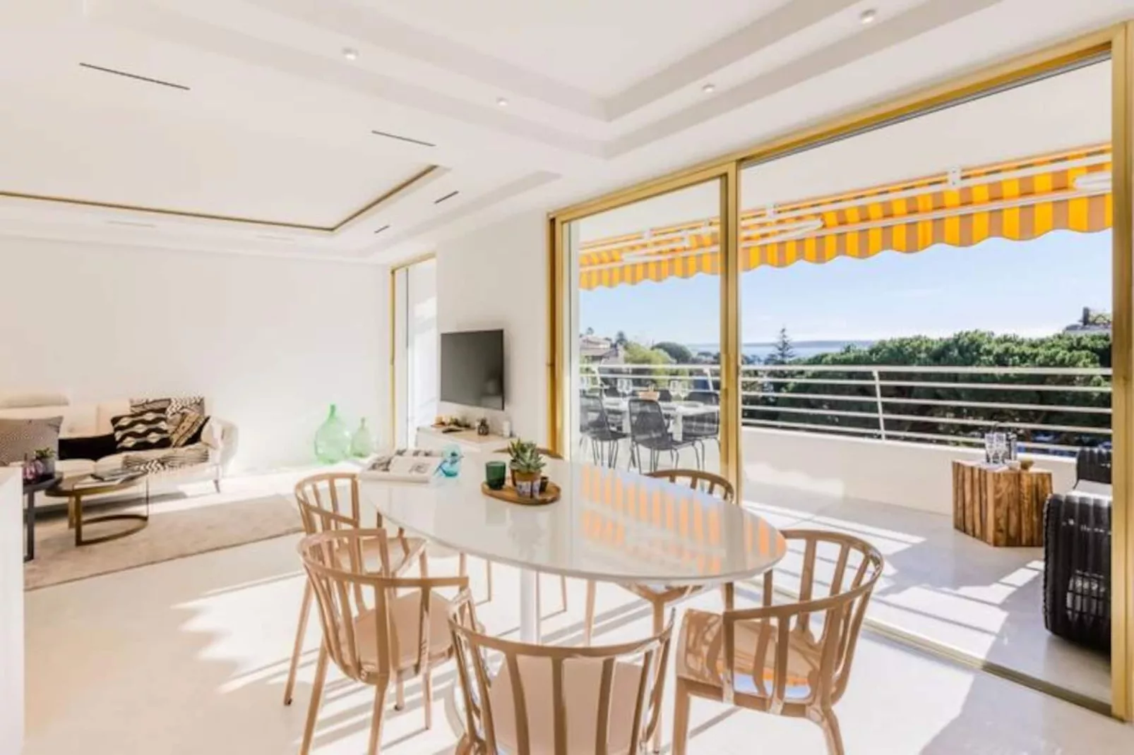 Résidence 4p De 96m&sup2; Sur Les Hauteurs De Cannes