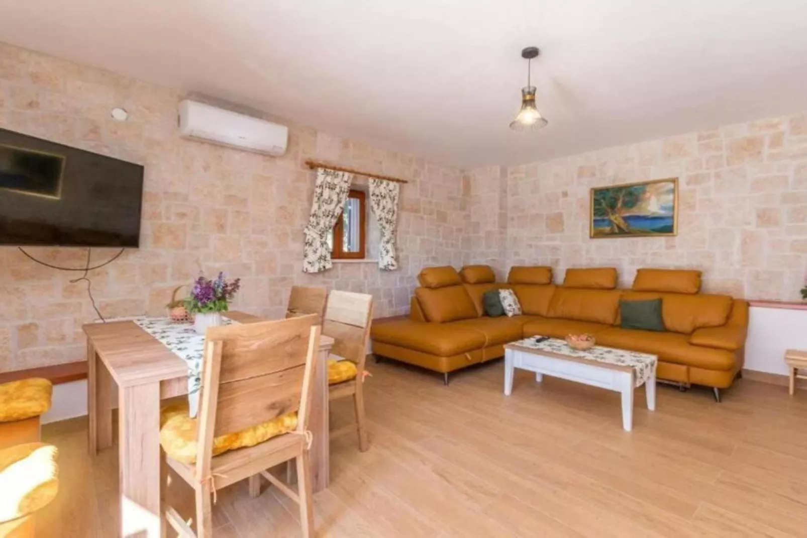 The Grandfather Villa – Heated Pool Retreat