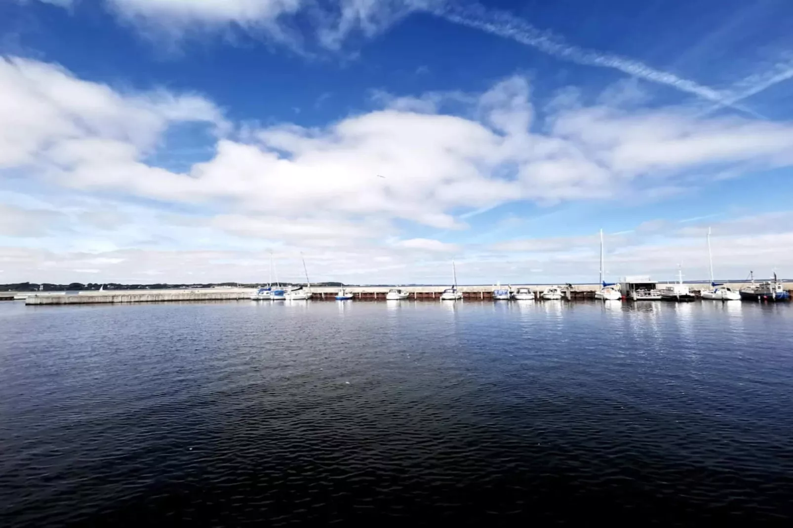 Luxe retraite met zwembad -- By Traum Ferienwohnungen-Waterzicht