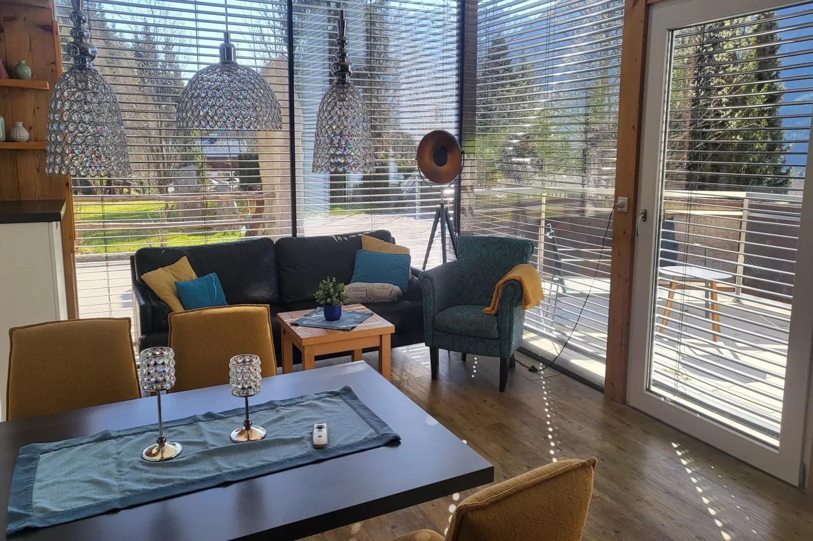 Appartement Tauernfenster-Woonkamer