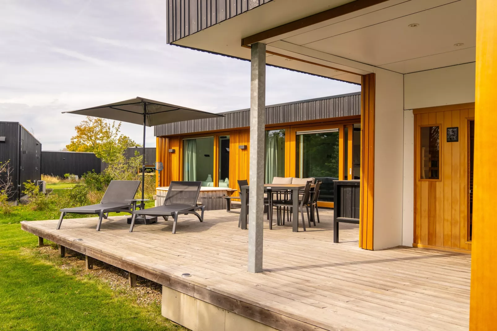 Beach Resort Brouwersdam 1