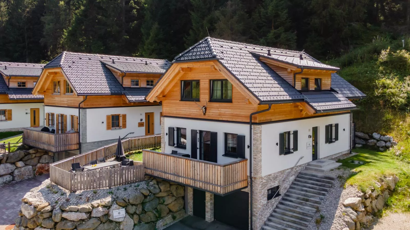 Edelweiss Lodge-Buitenkant zomer