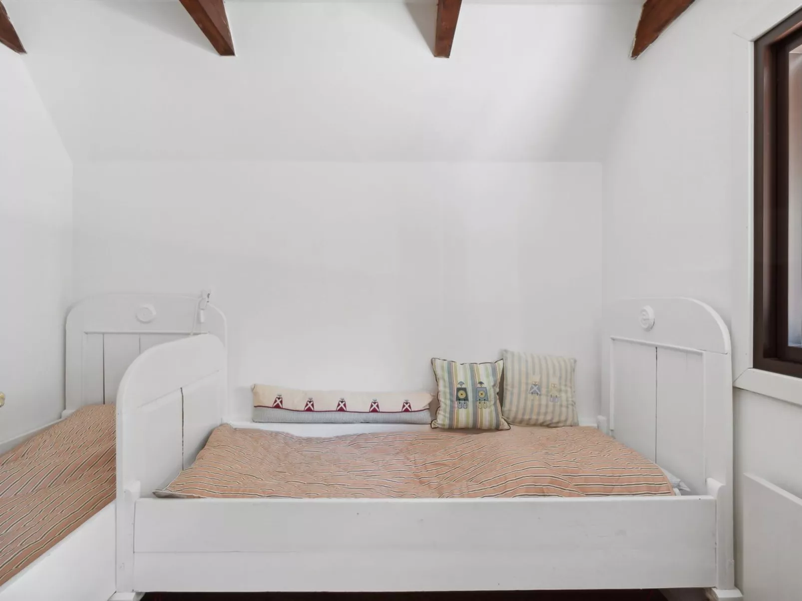 "Anssi" - 300m from the sea