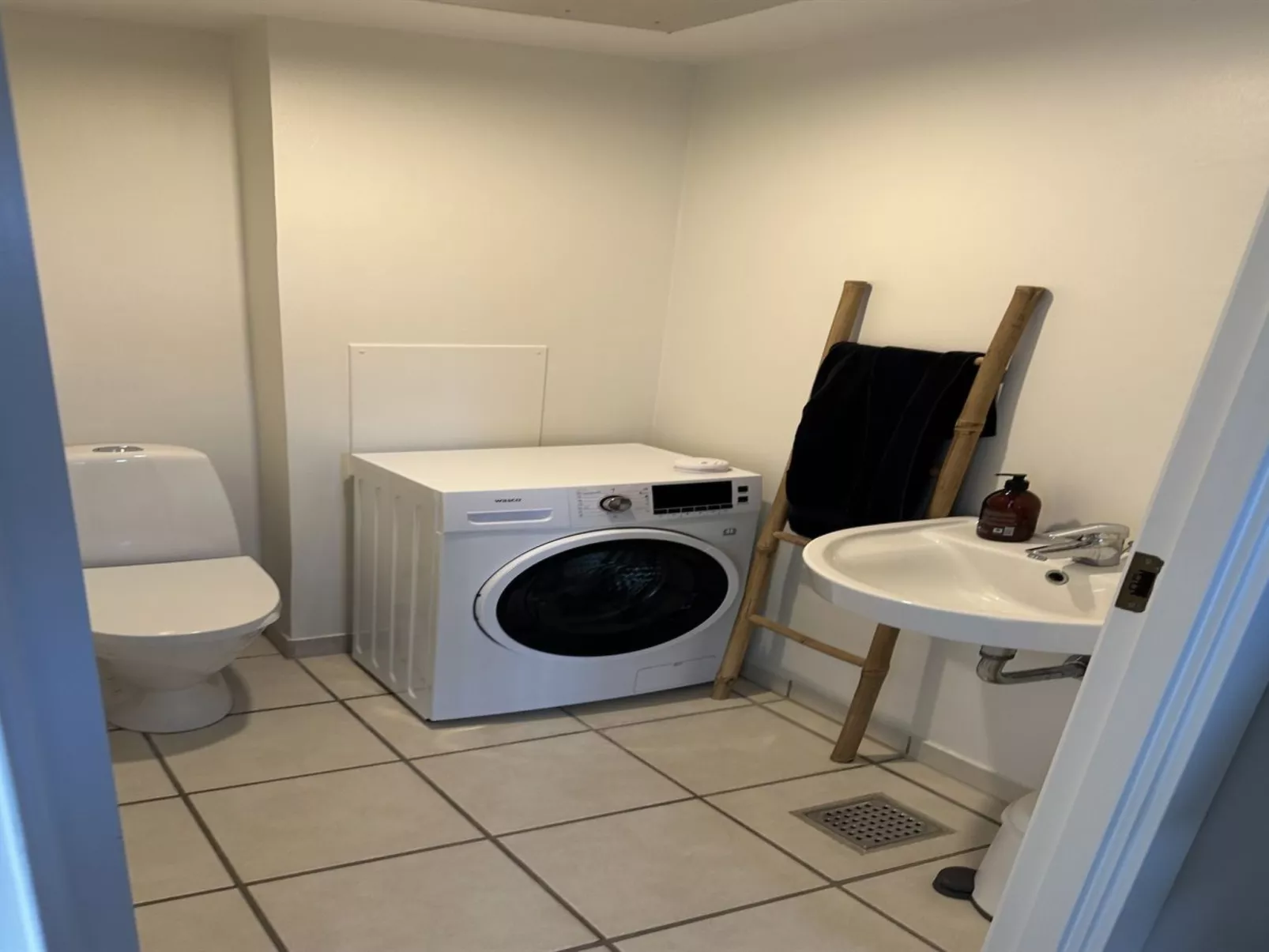 "Ninne" - 50m from the sea-Binnen