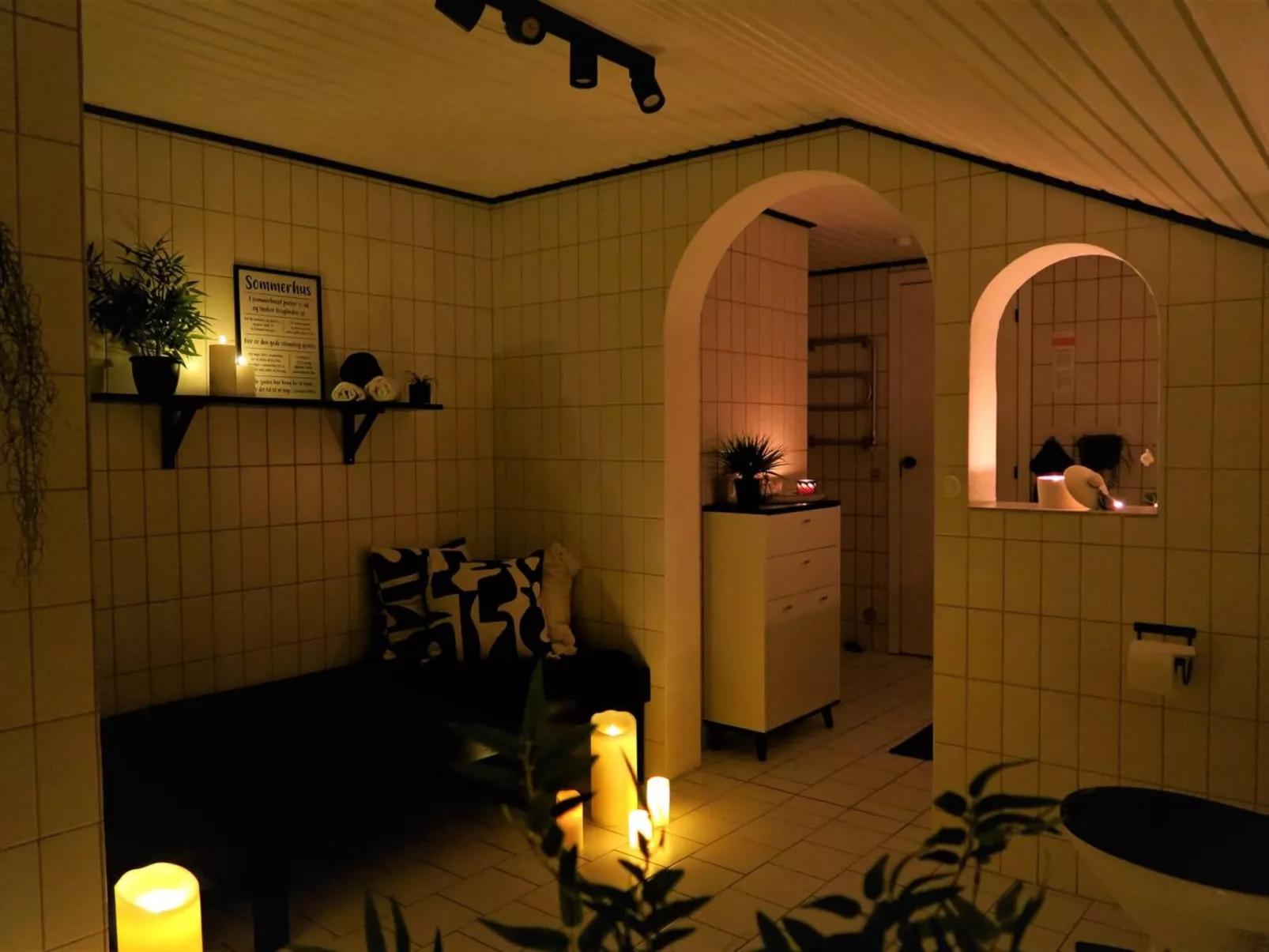 "Elayne" - 3km from the sea