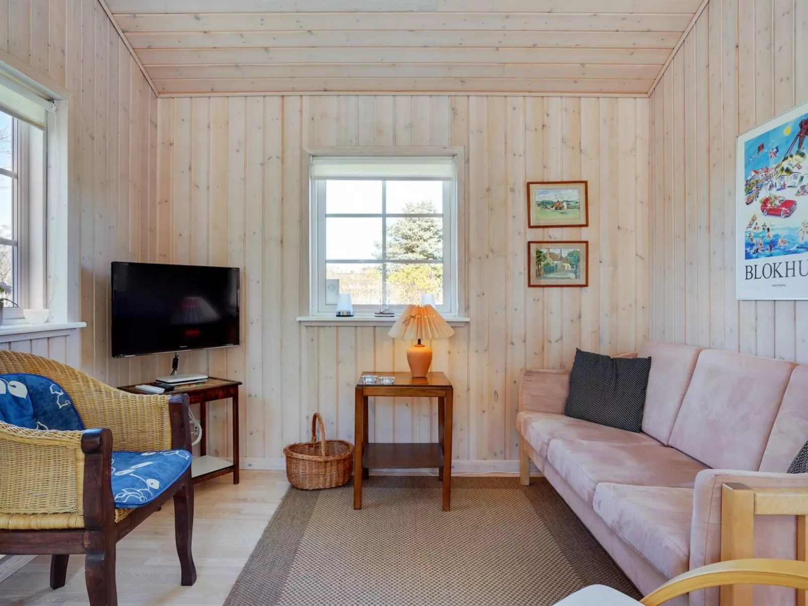 "Amie" - 800m from the sea