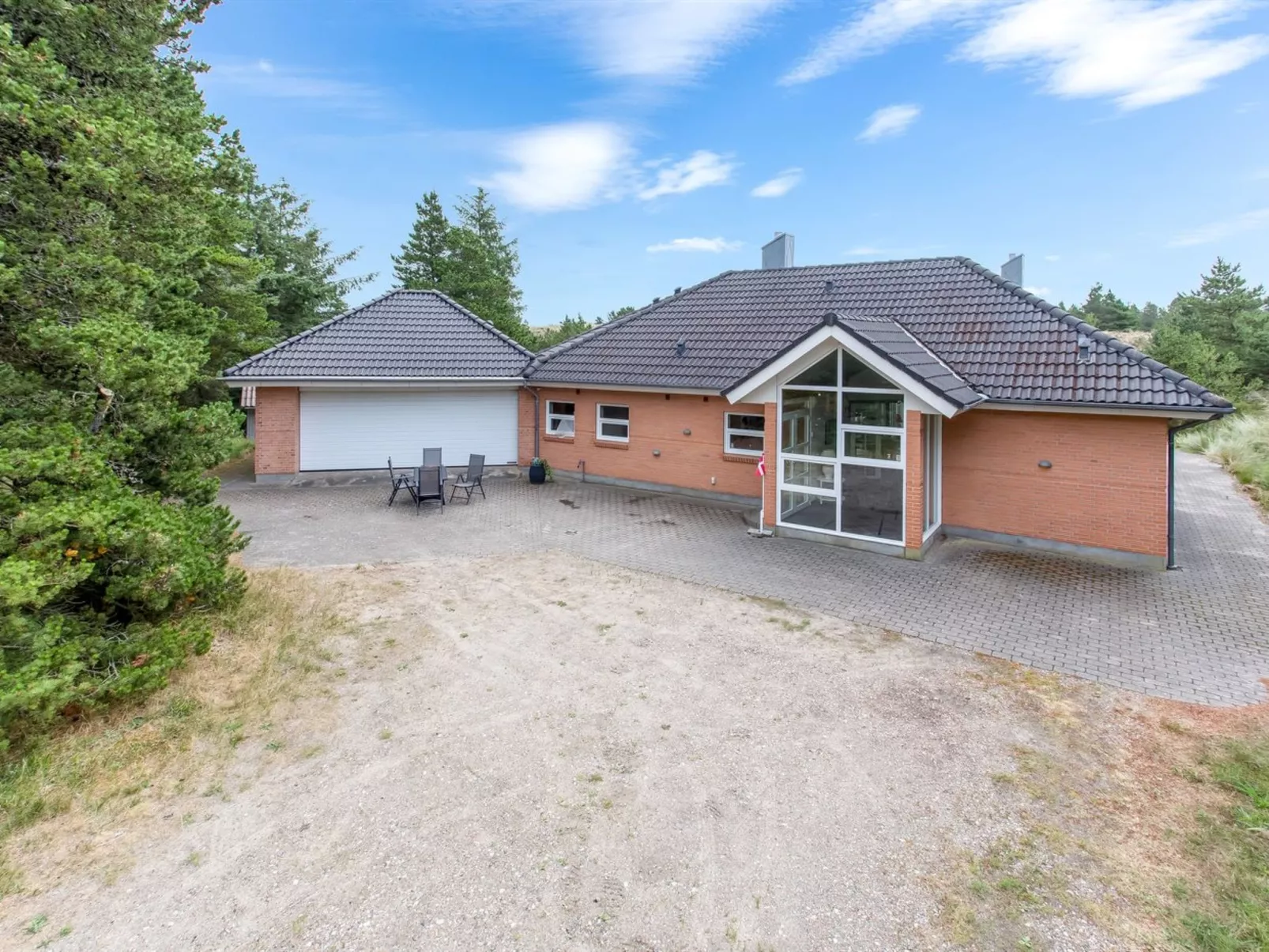 "Sjamme" - 1.2km from the sea