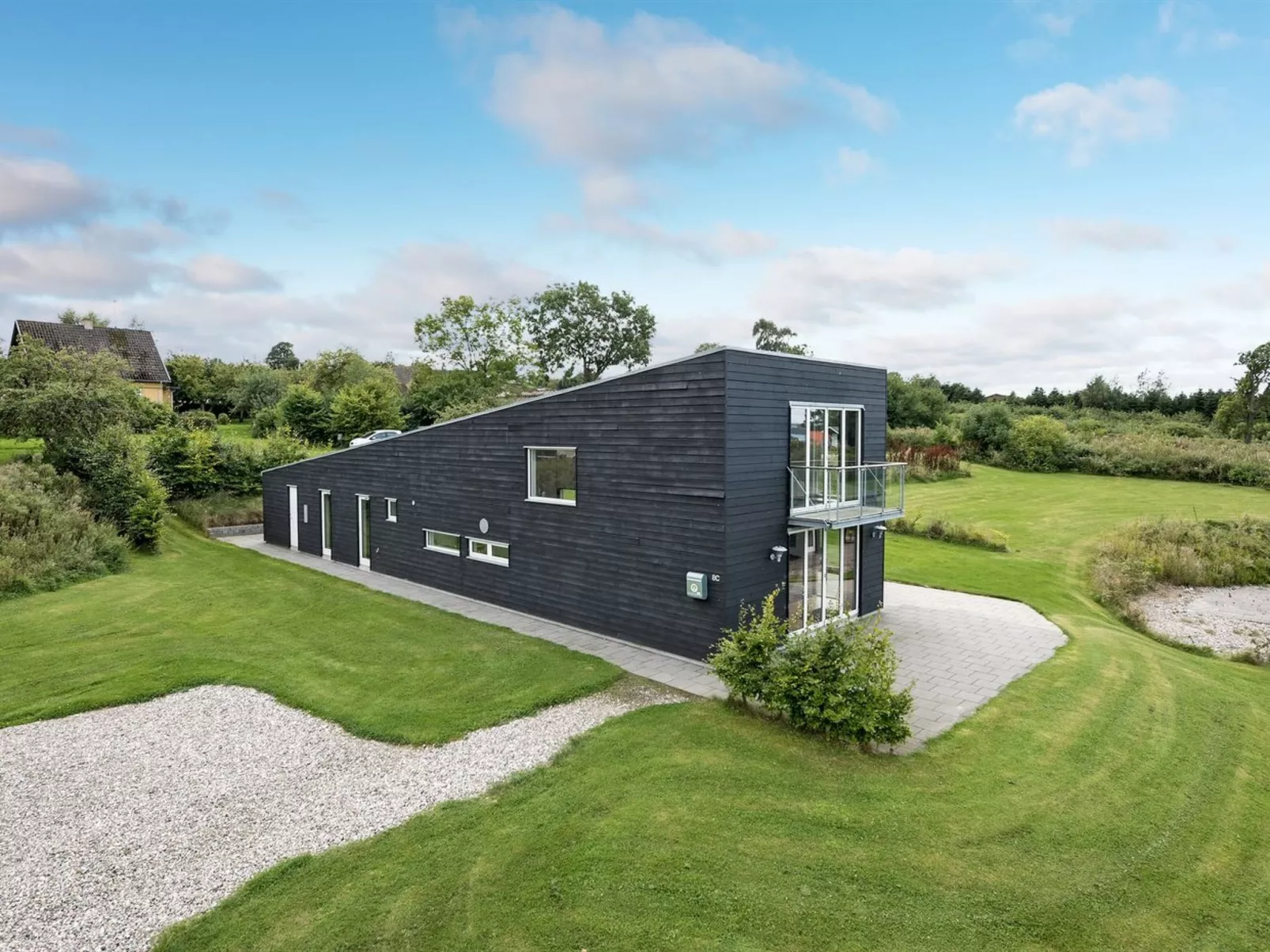 "Lyly" - 100m from the sea