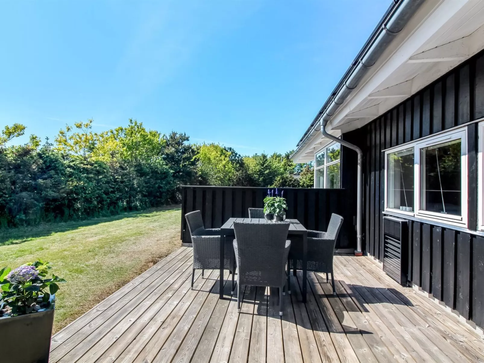 "Elvan" - 450m from the sea