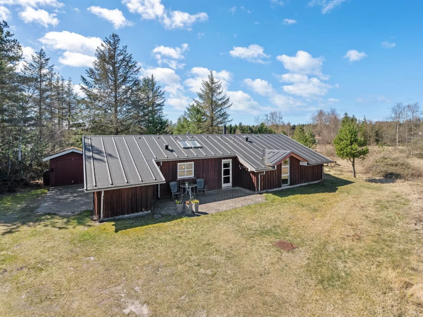 "Herwarth" - 3.3km from the sea