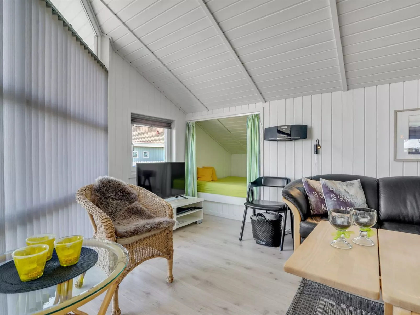 "Freek" - 400m from the sea