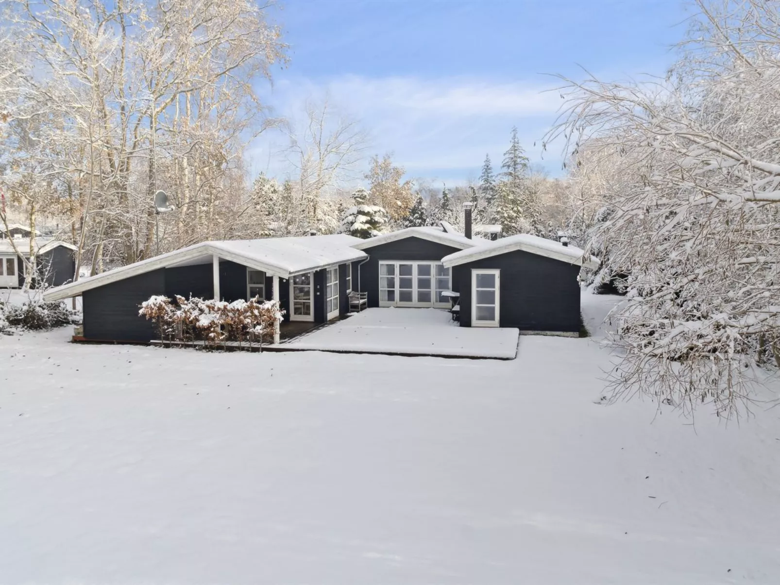 "Jouni" - 500m from the sea