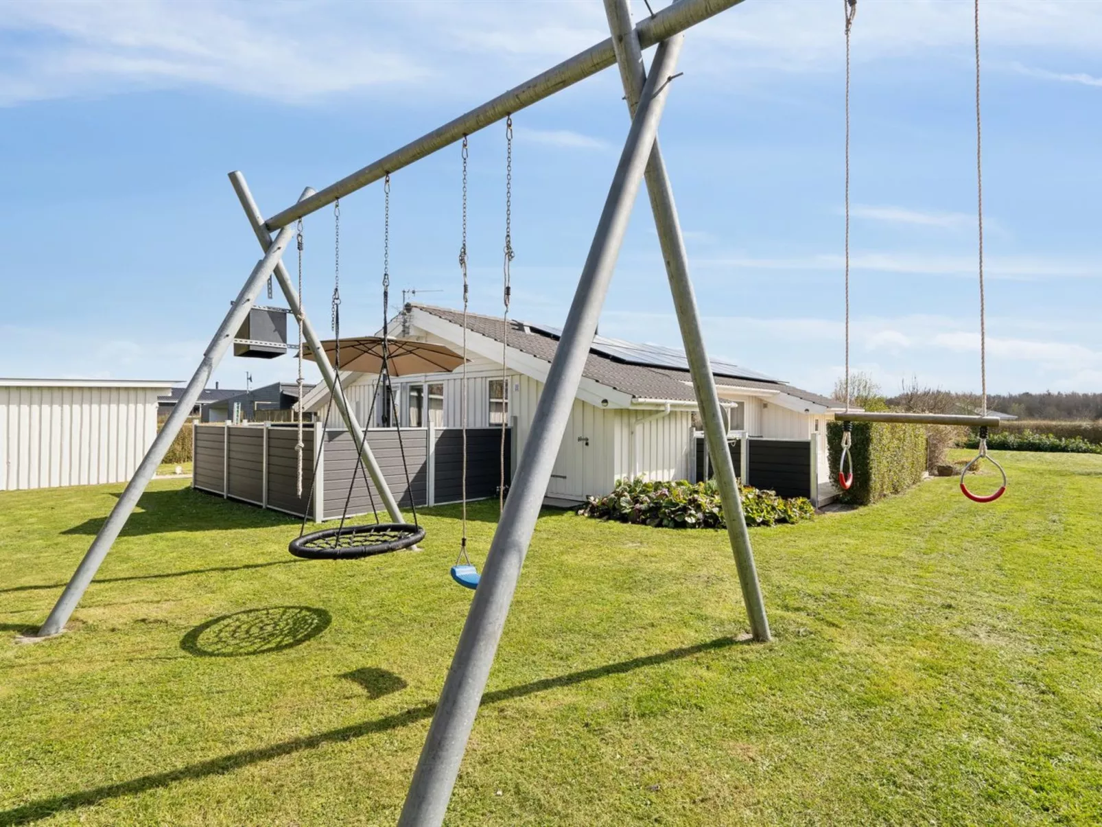 "Tjakko" - 700m from the sea