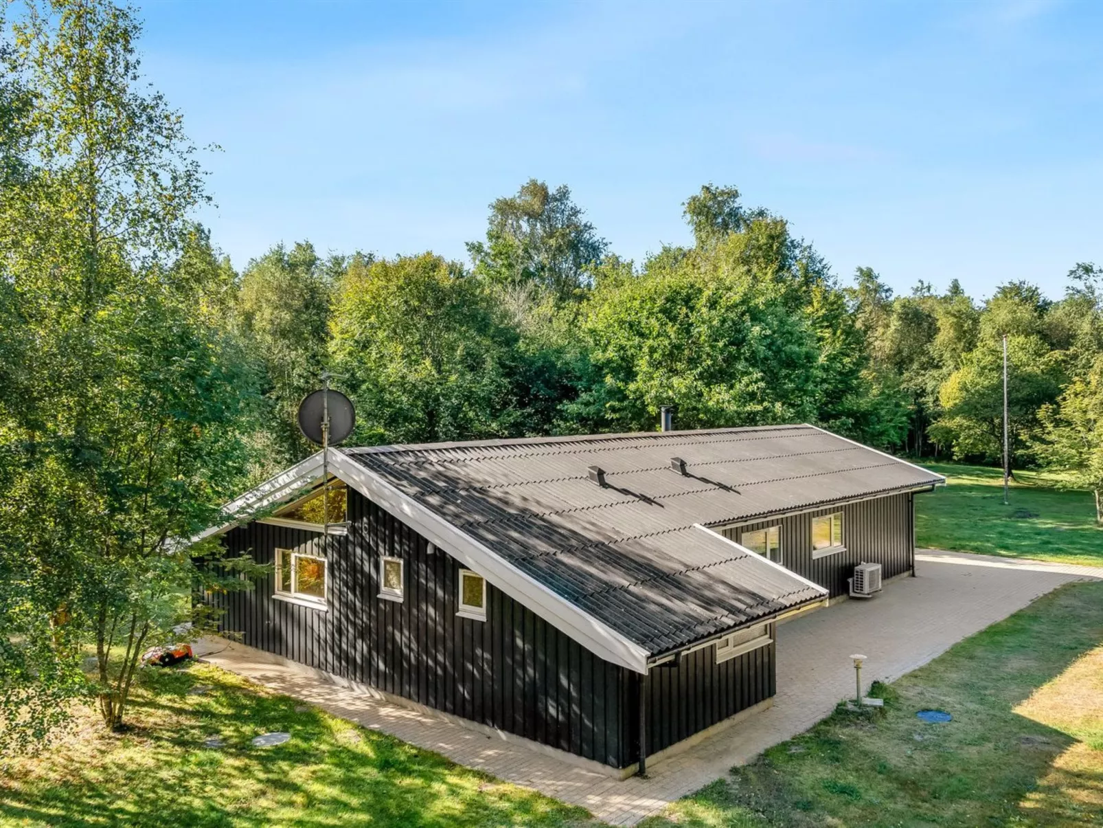 "Barne" - 4km from the sea