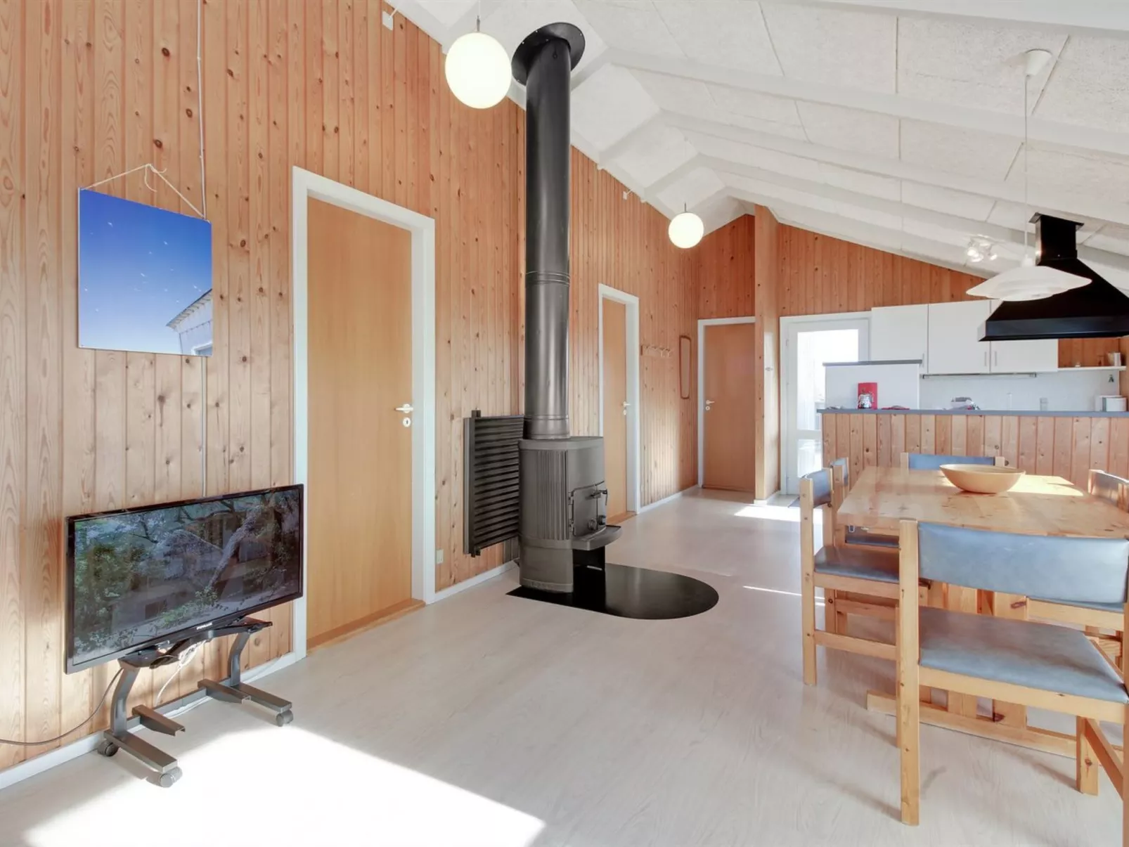 "Lowe" -  from the sea