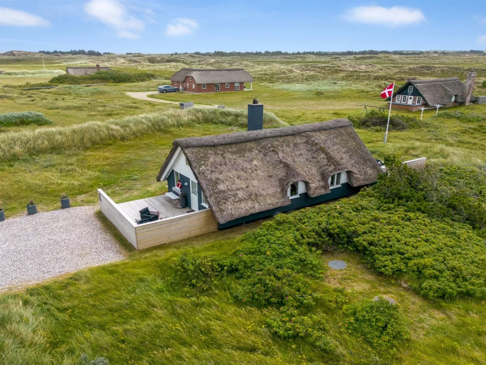 "Hen" - 400m from the sea