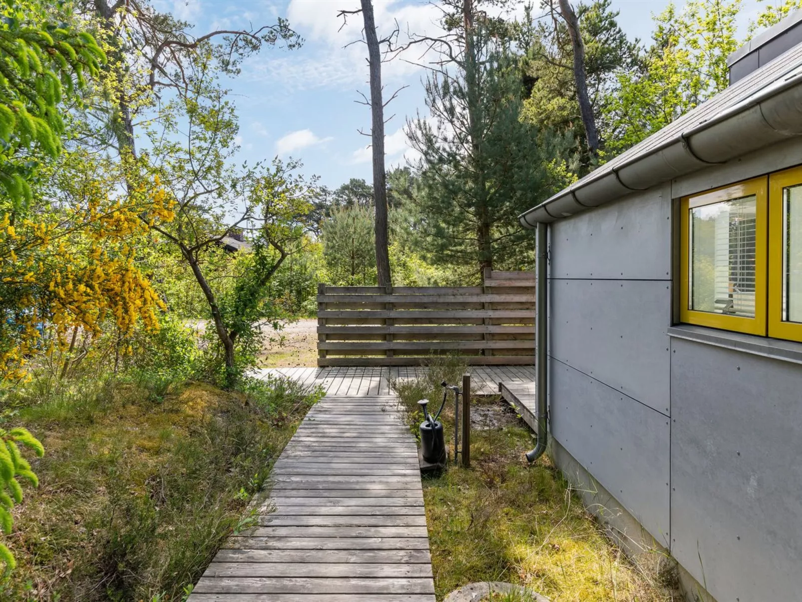 "Muriel" - 150m from the sea