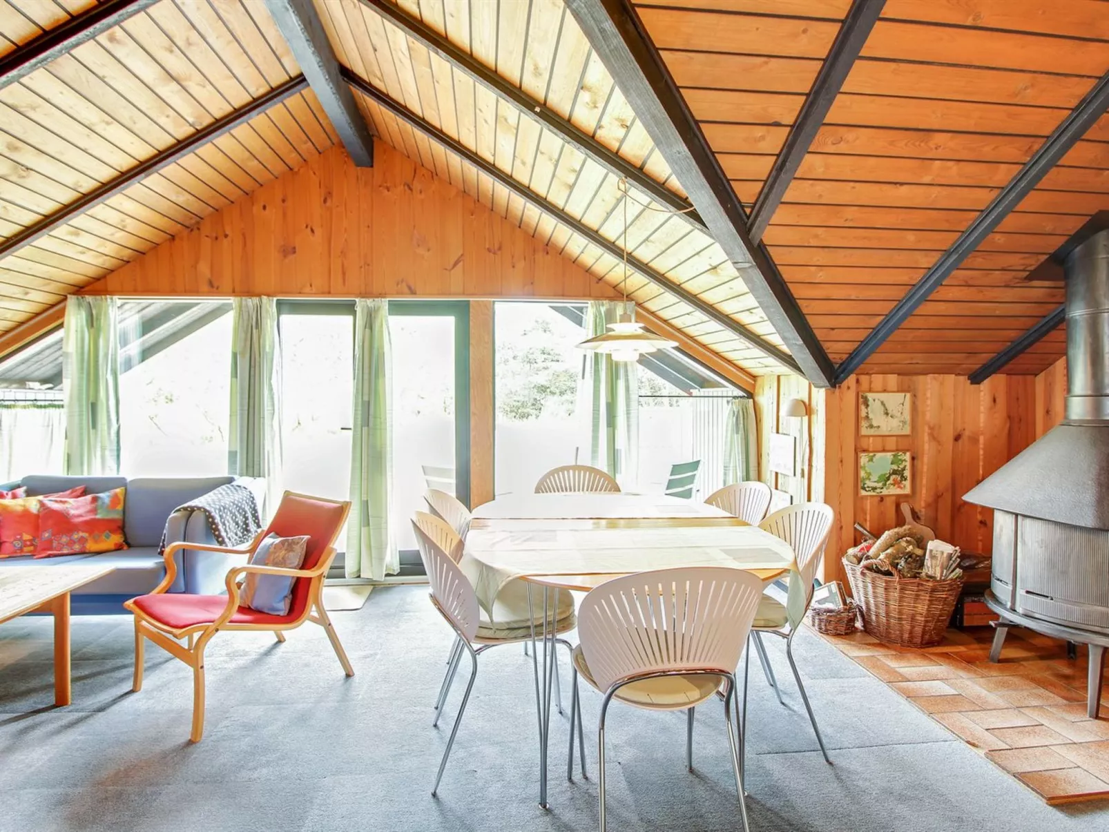 "Anka" - 2km from the sea