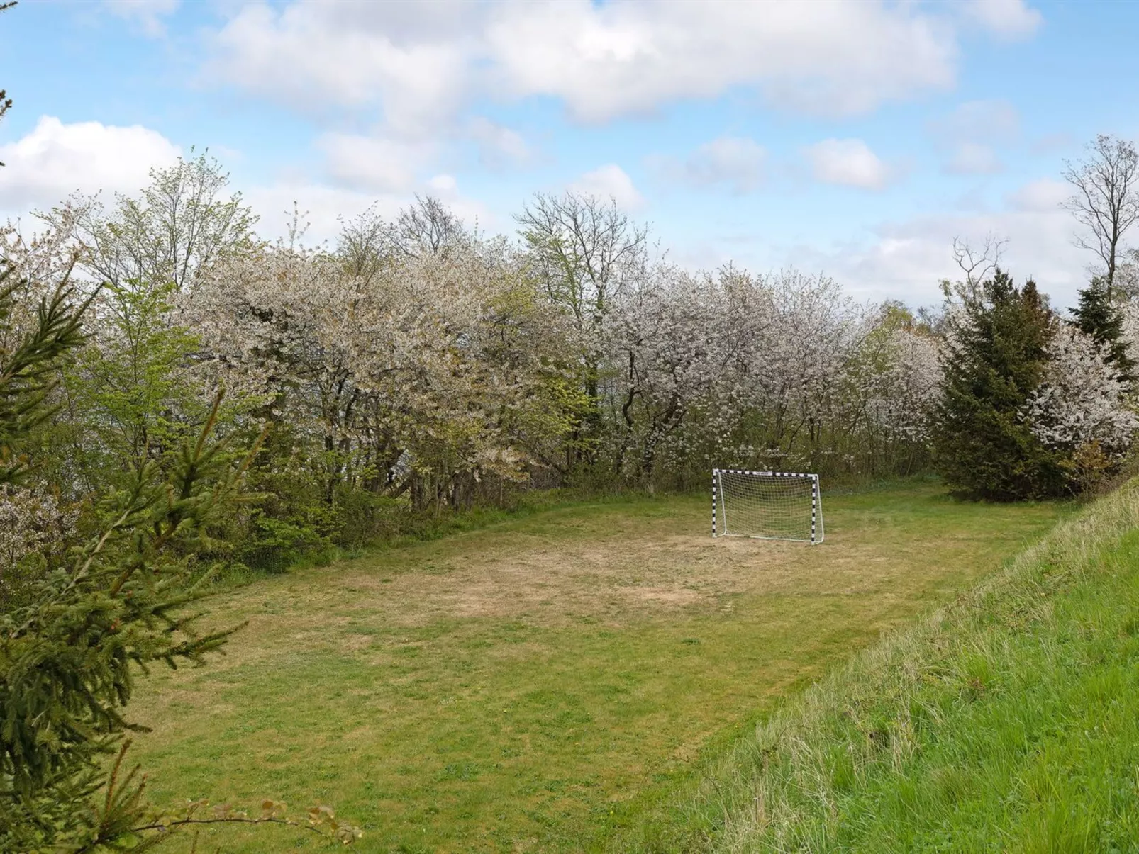 "Ensio" - 150m from the sea