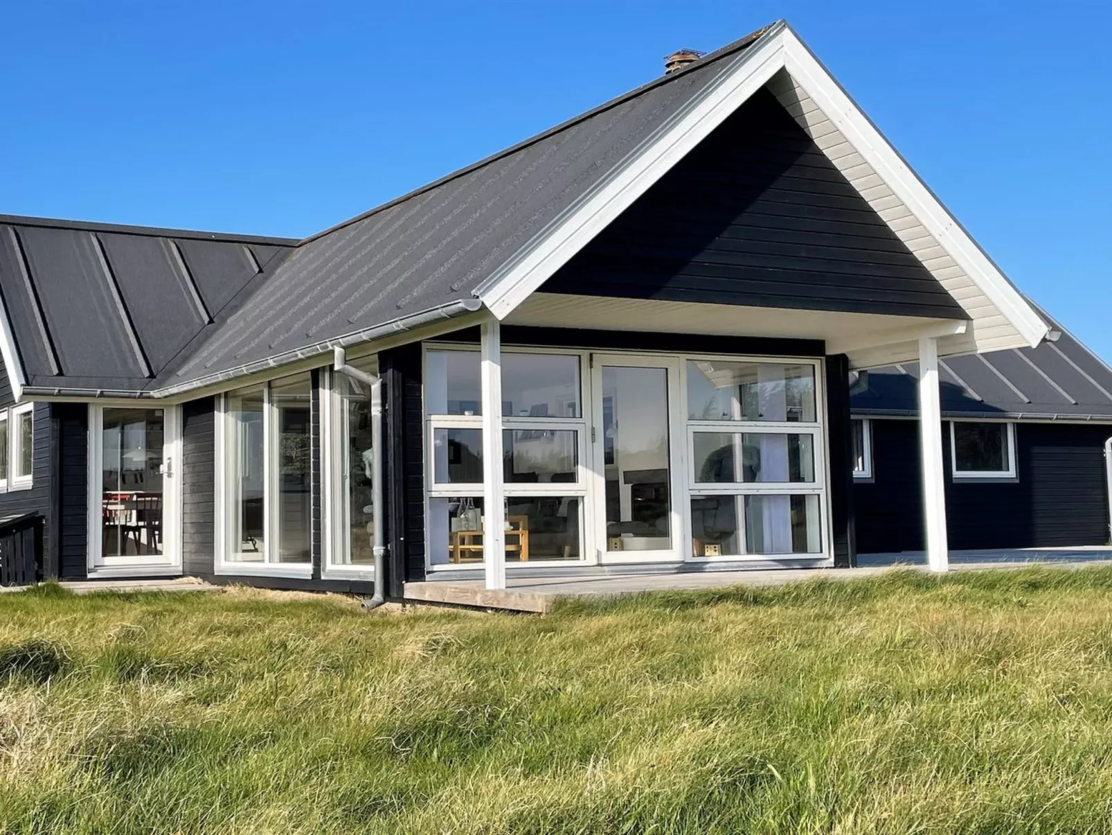 "Carelle" - 300m from the sea