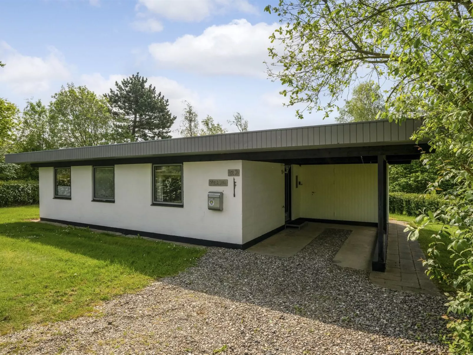 "Yak" - 350m from the sea