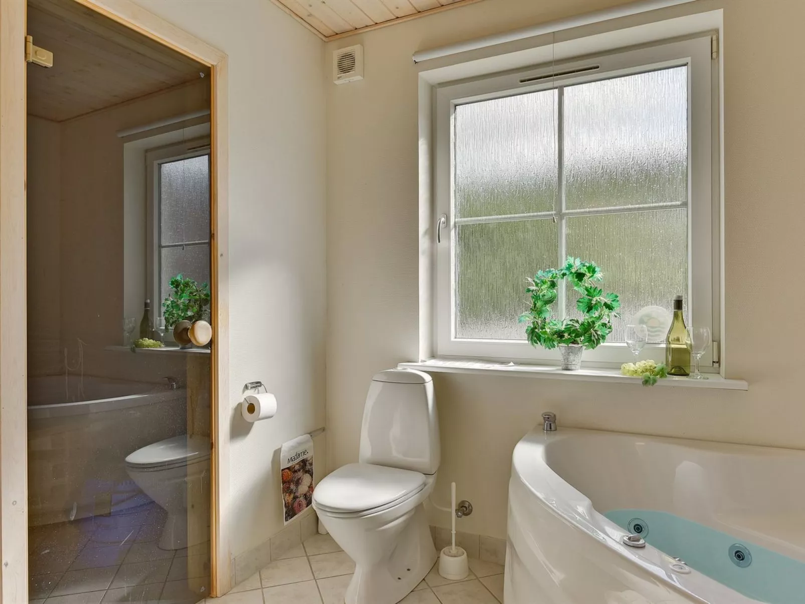 "Fausta" - 150m to the fjord