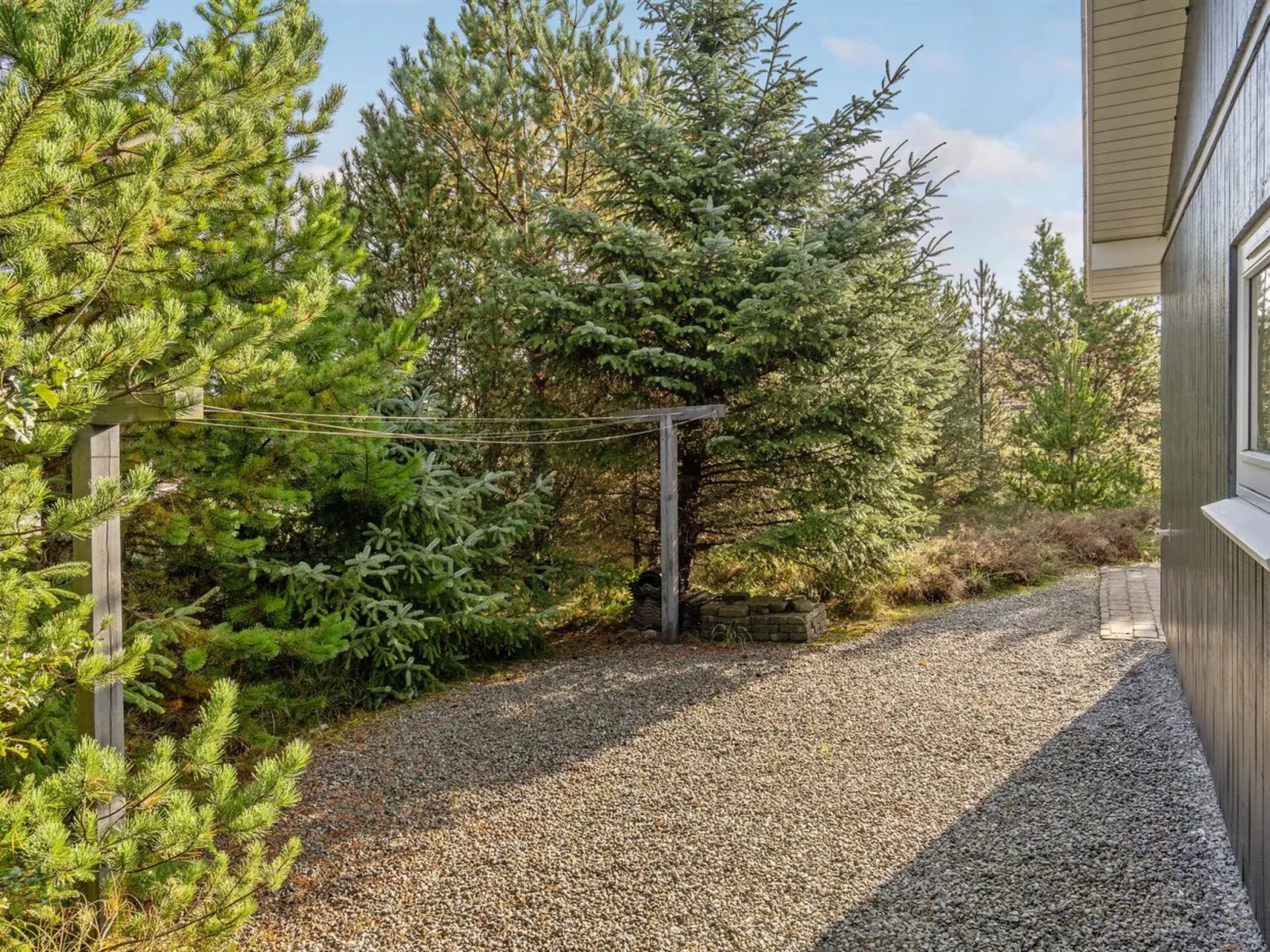 "Alethe" - 1km from the sea