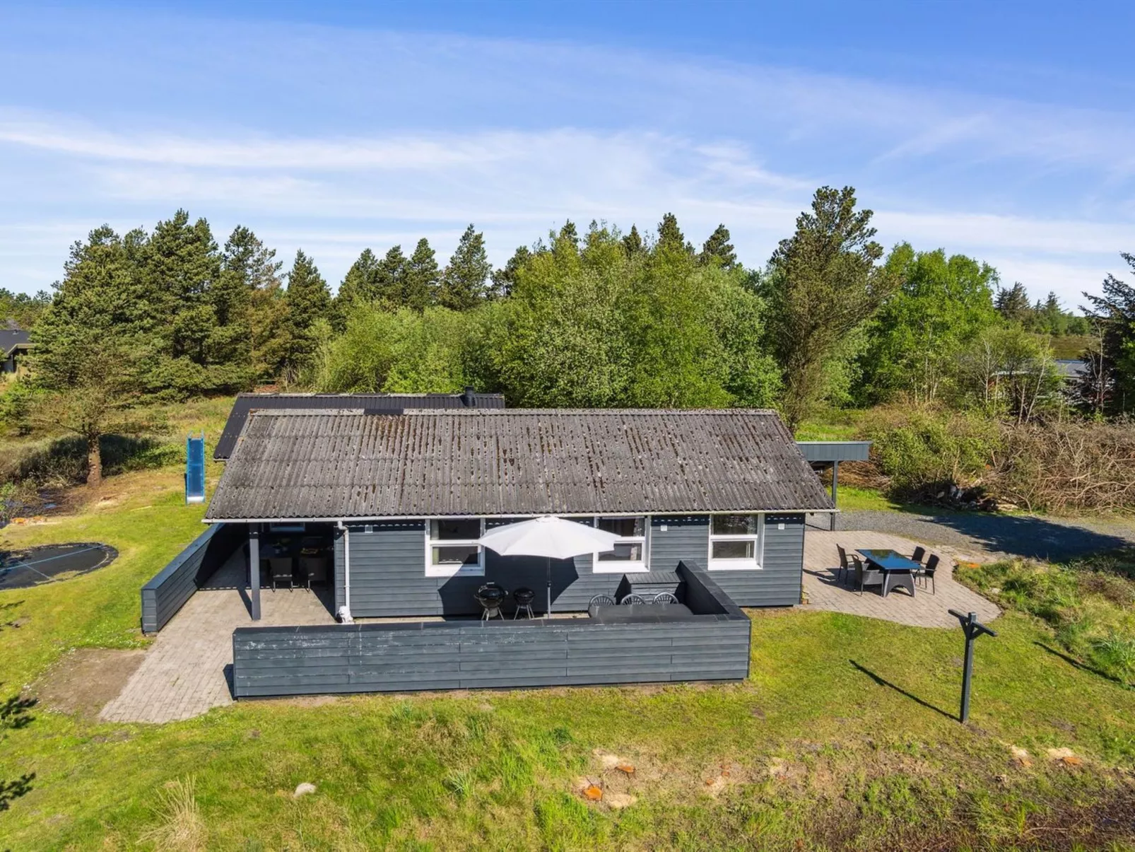 "Glenna" - 1.8km from the sea