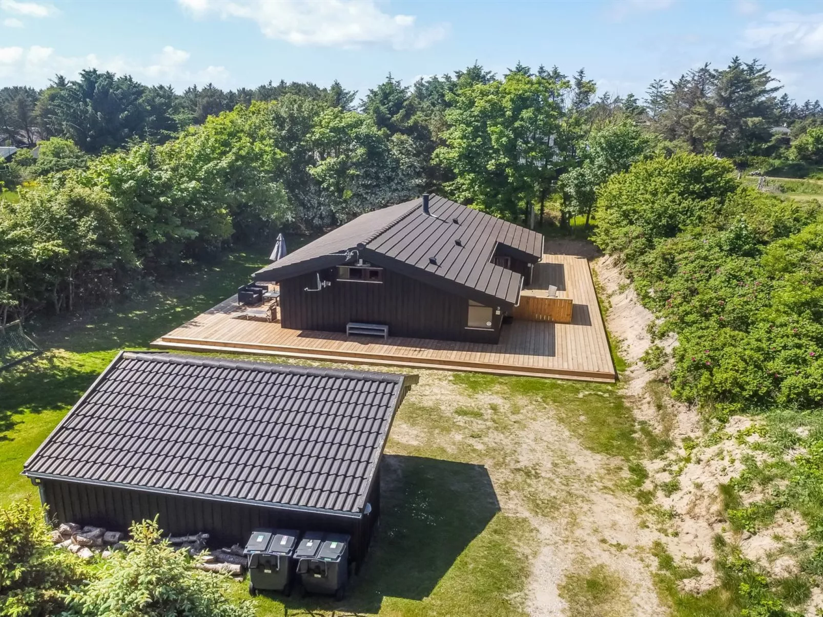 "Paulette" - 450m from the sea