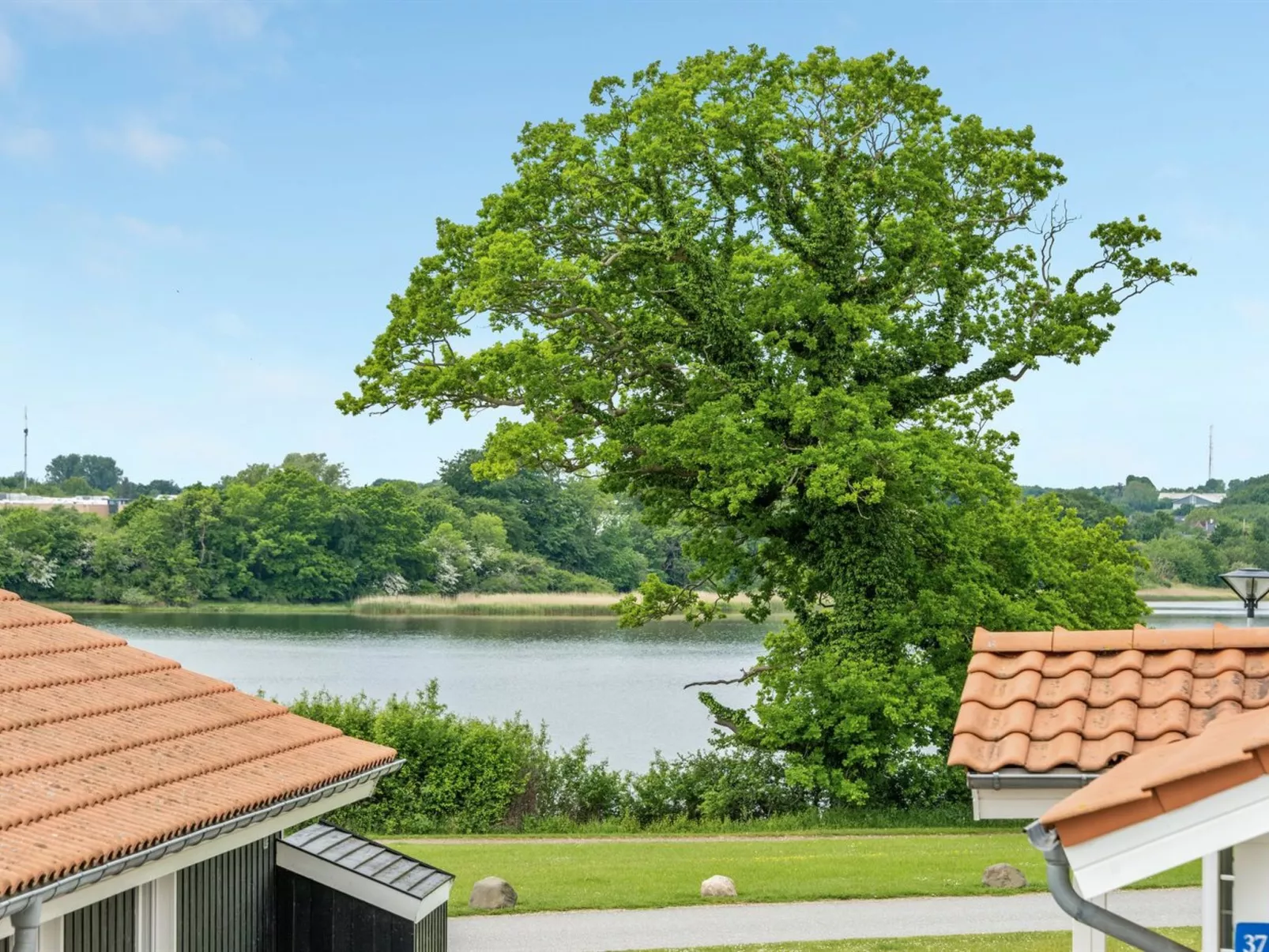 "Karina" - 150m to the fjord