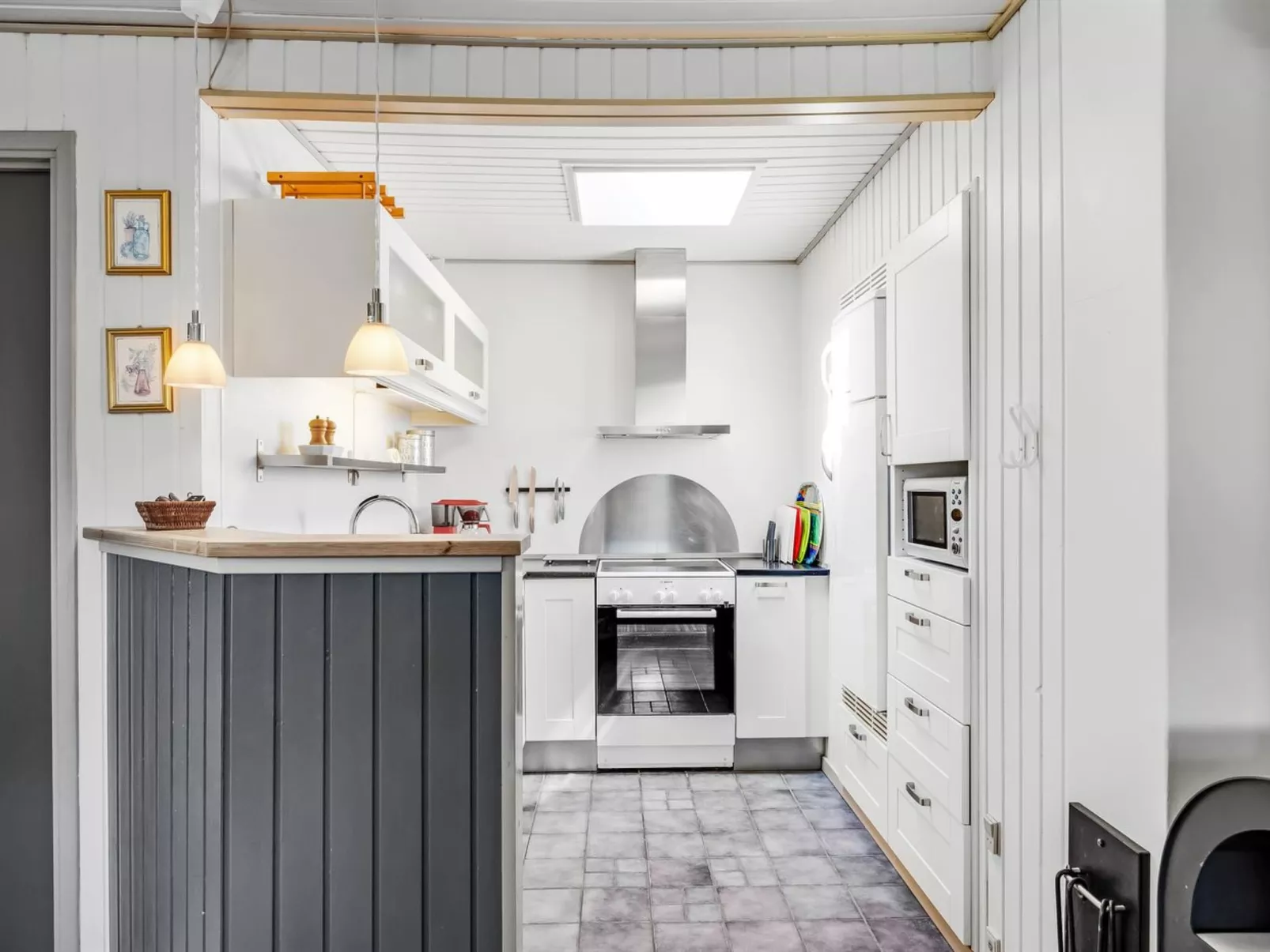 "Skakke" - 900m from the sea