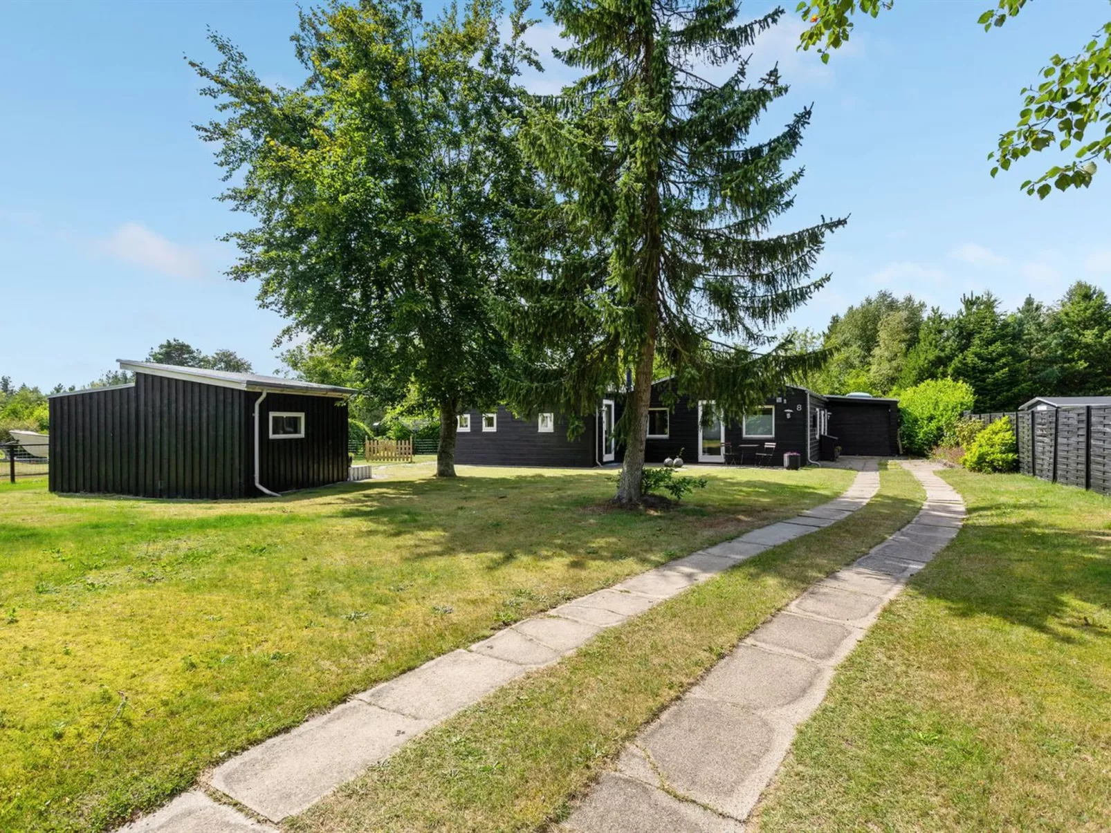 "Sigfred" - 1.5km from the sea