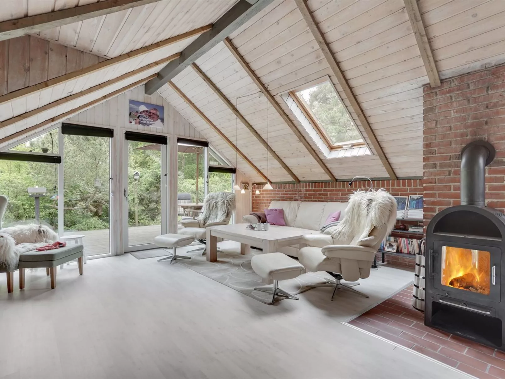 "Yonna" - 400m from the sea