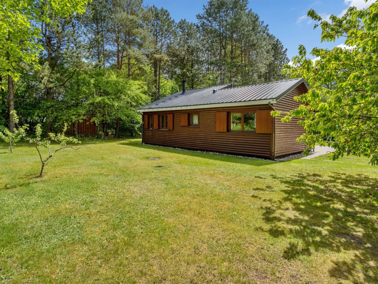 "Bette" - 8km from the sea