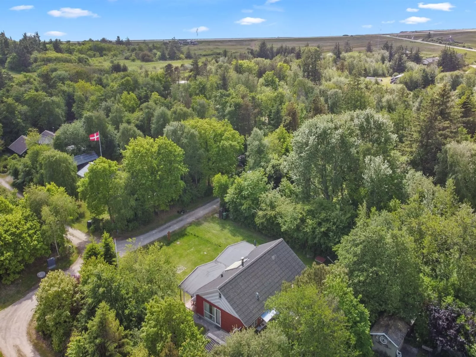 "Flugha" - 500m to the fjord