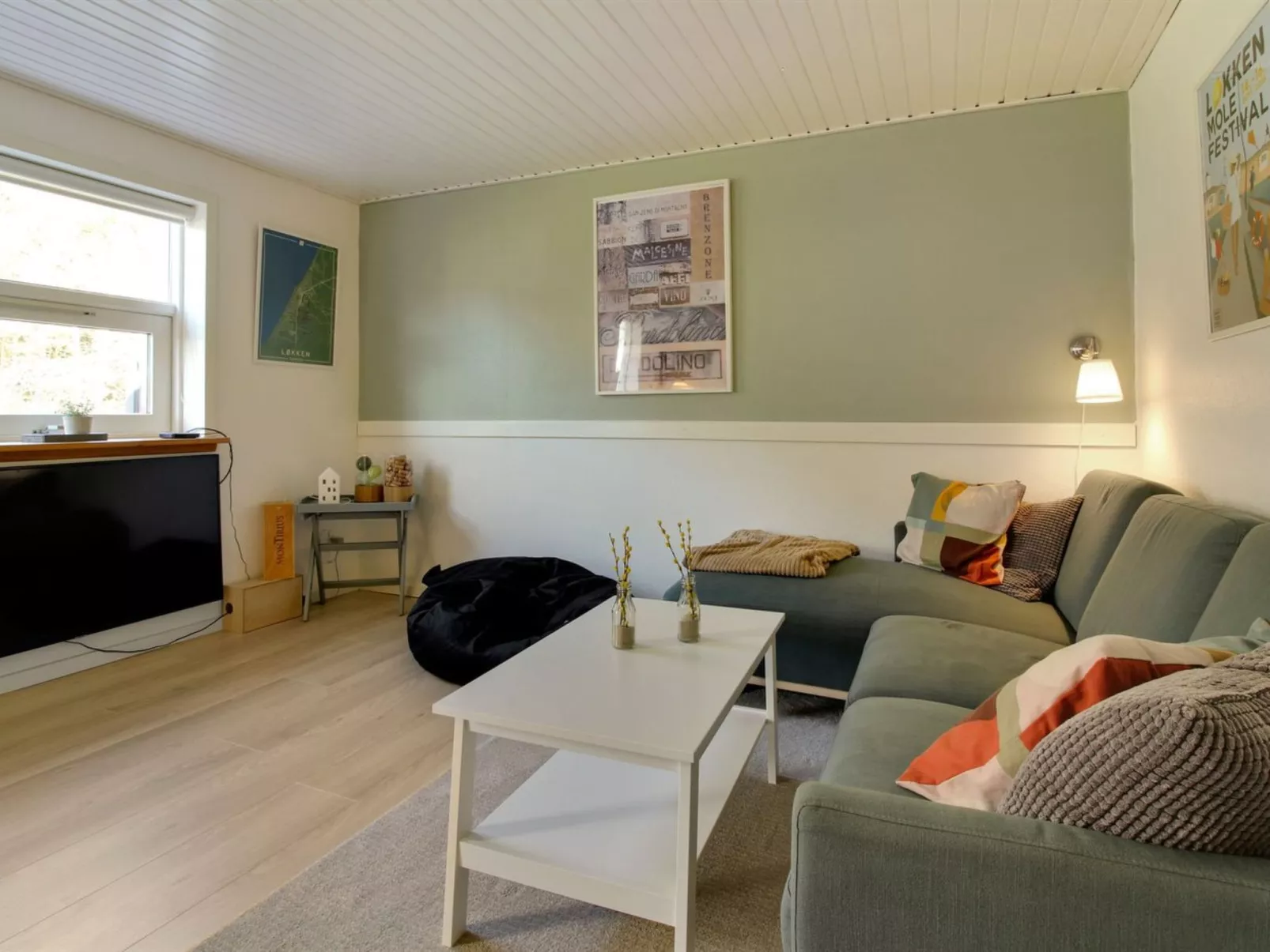 "Oddi" - 900m from the sea-Binnen