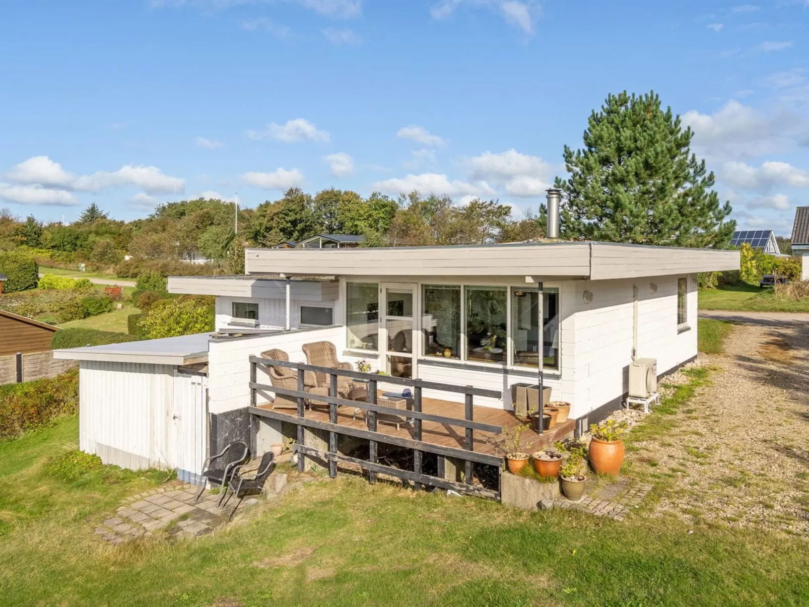 "Tomine" - 500m to the fjord