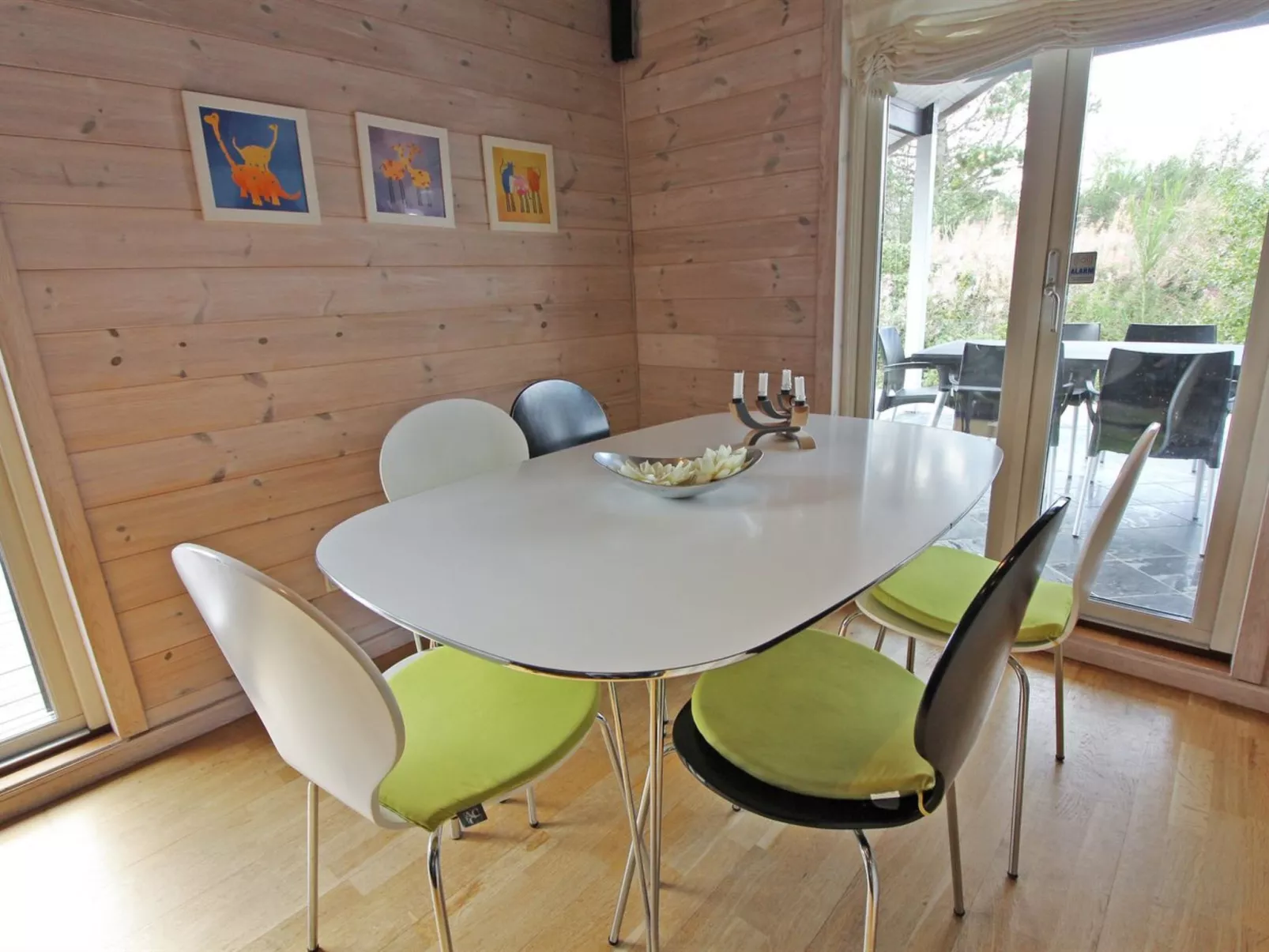 "Lewe" - 150m from the sea