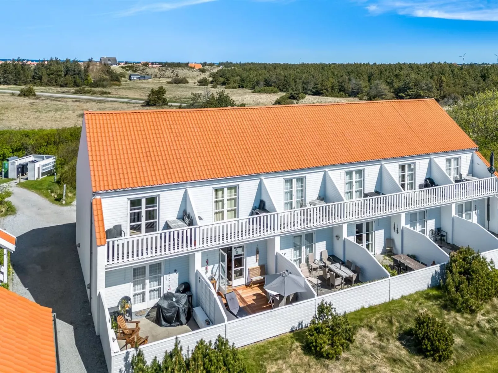 "Cilla" - 1km from the sea