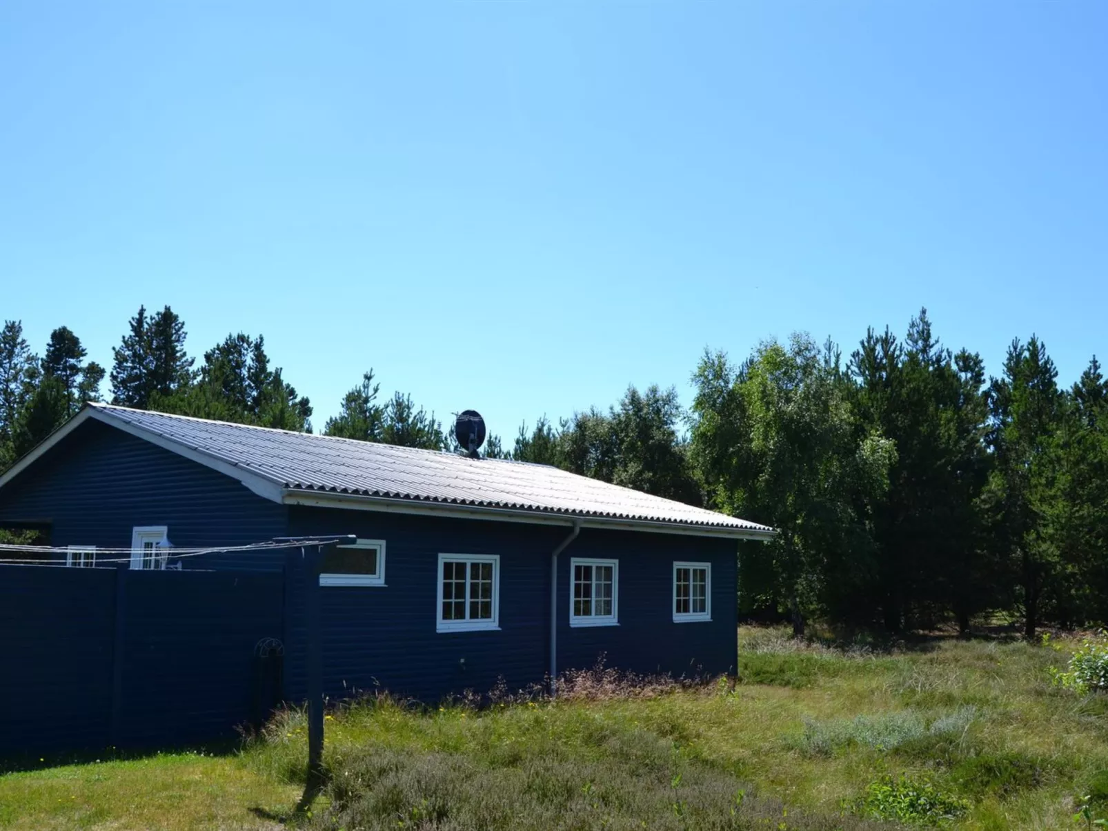 "Redward" - 1km from the sea