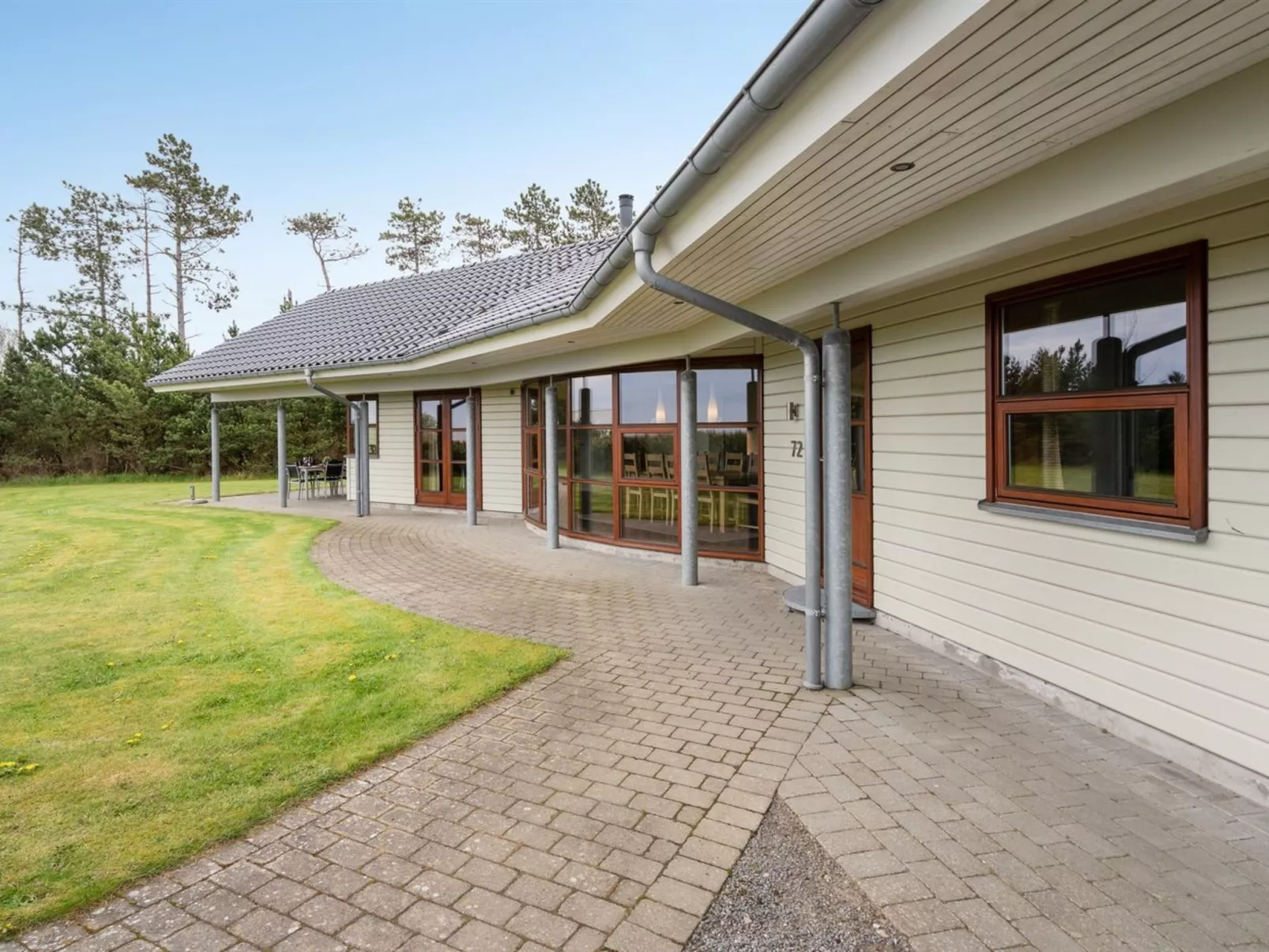 "Amundi" - 3.8km from the sea