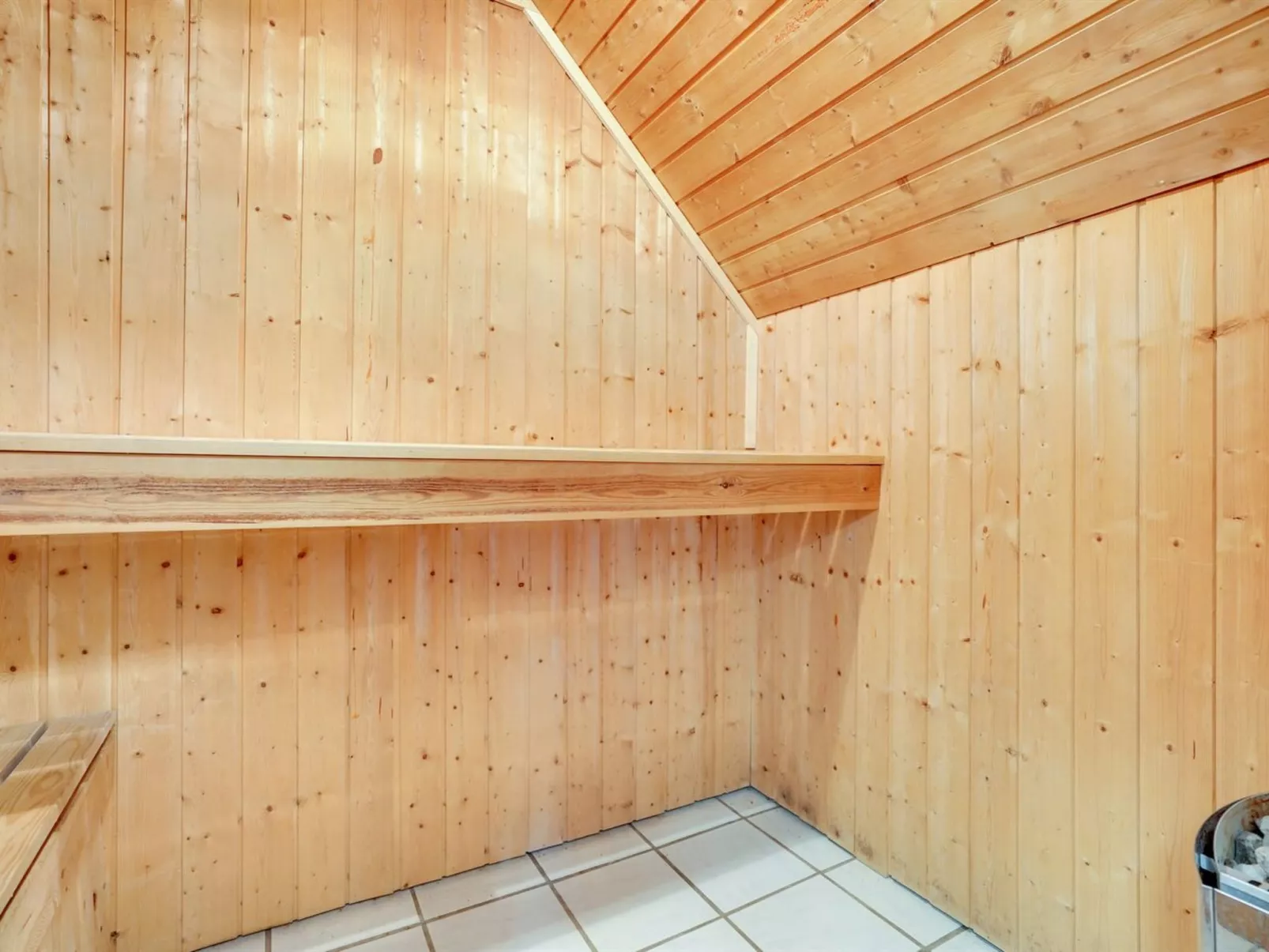 "Ferhat" - 2.9km from the sea