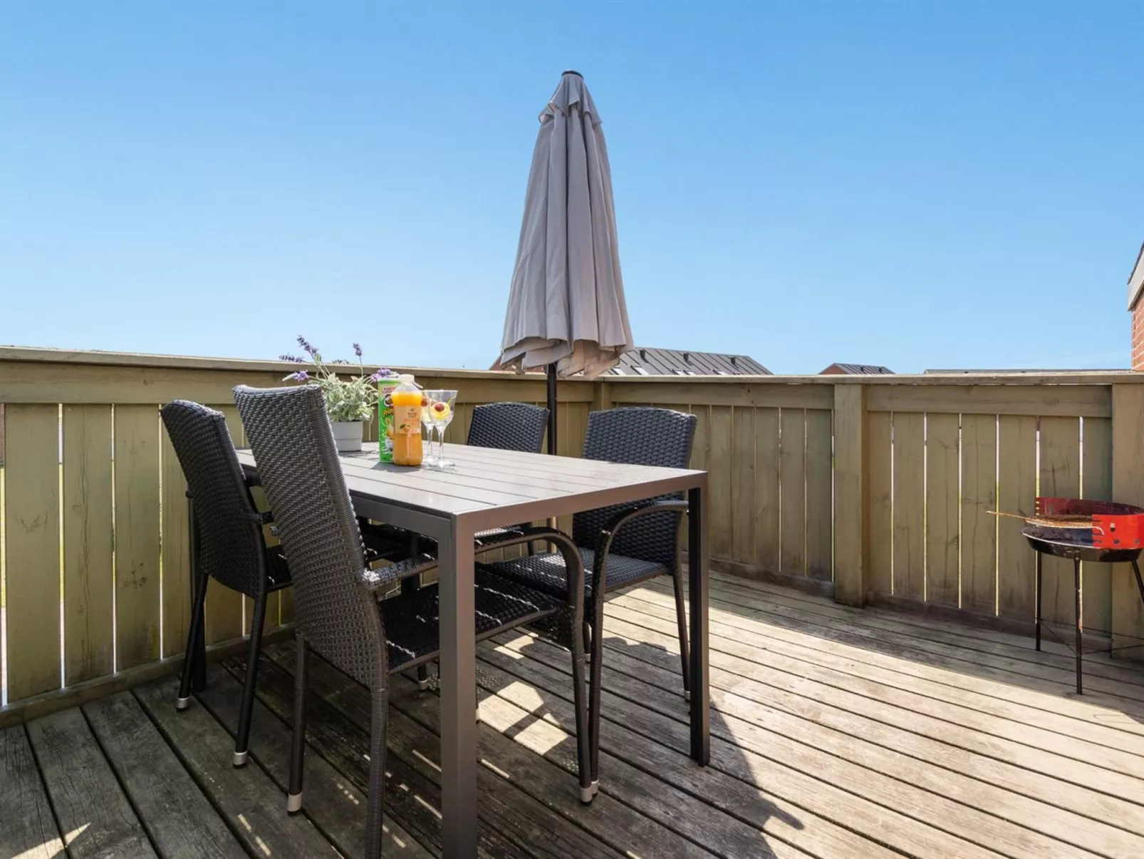 "Roya" - 1.9km from the sea-Buiten