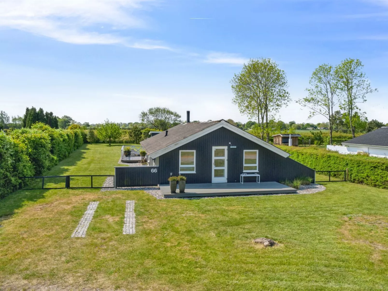 "Nilsa" - 400m from the sea