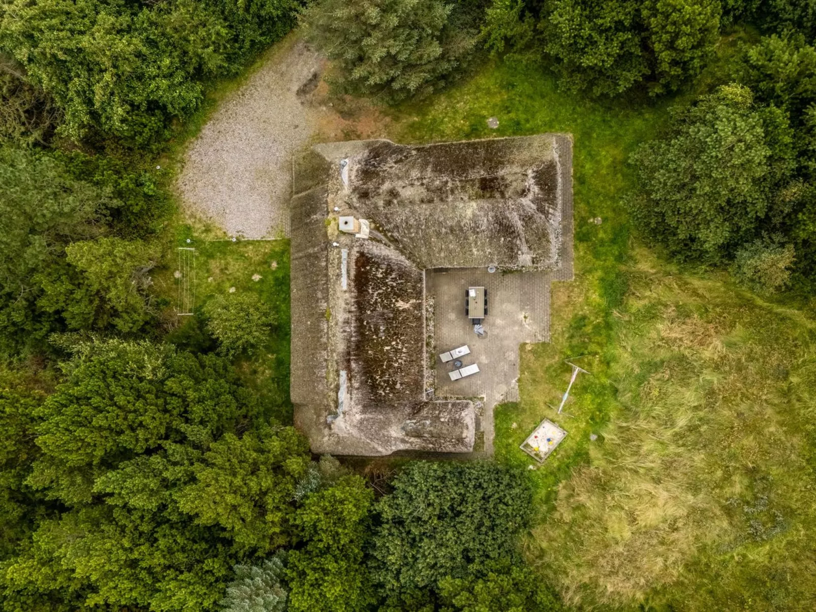 "Hedi" - 900m from the sea