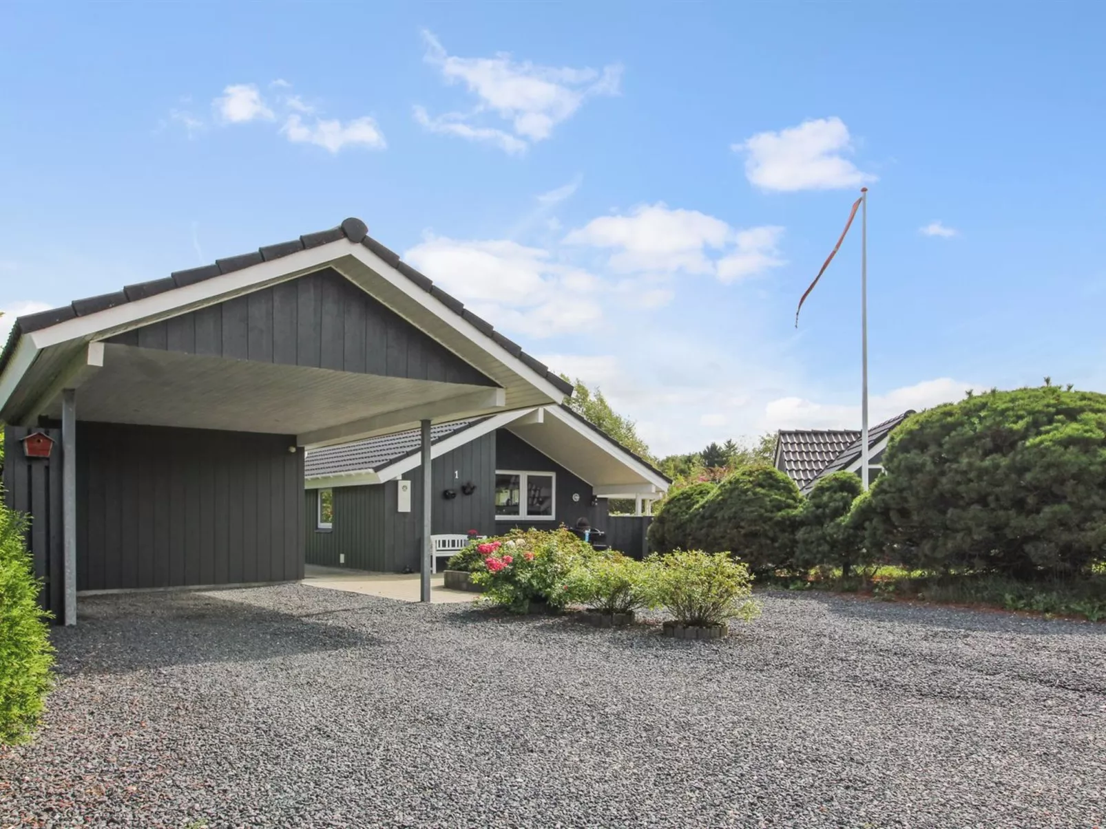 "Maureen" - 10.5km from the sea