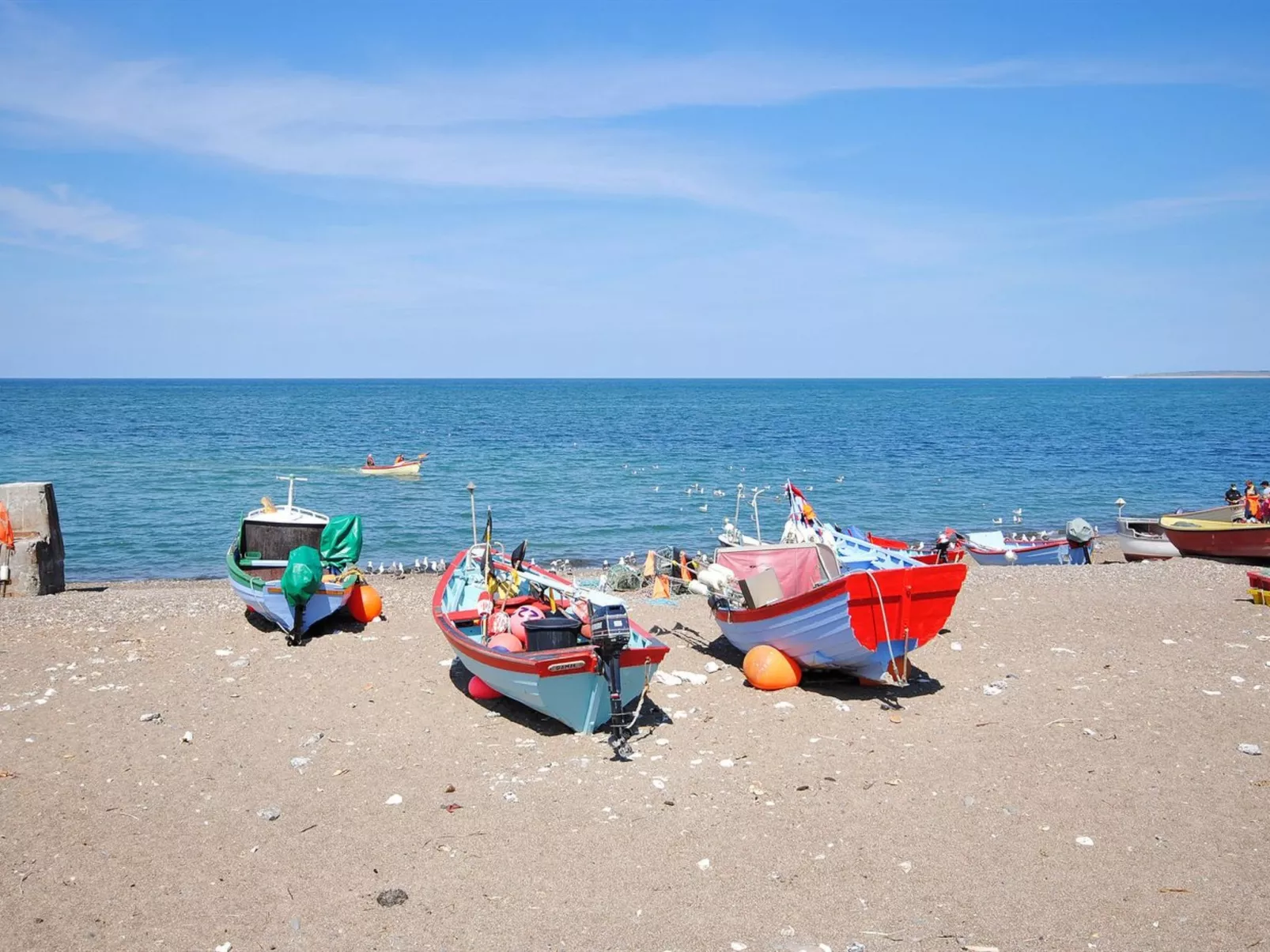 "Hariet" - 600m from the sea