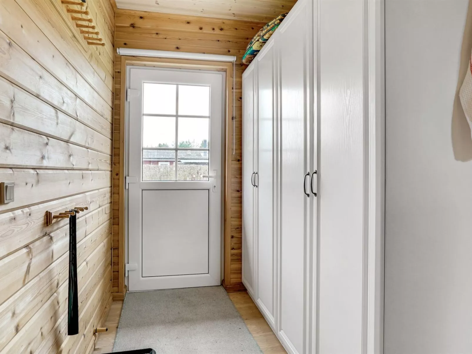 "Goti" - 1km to the fjord