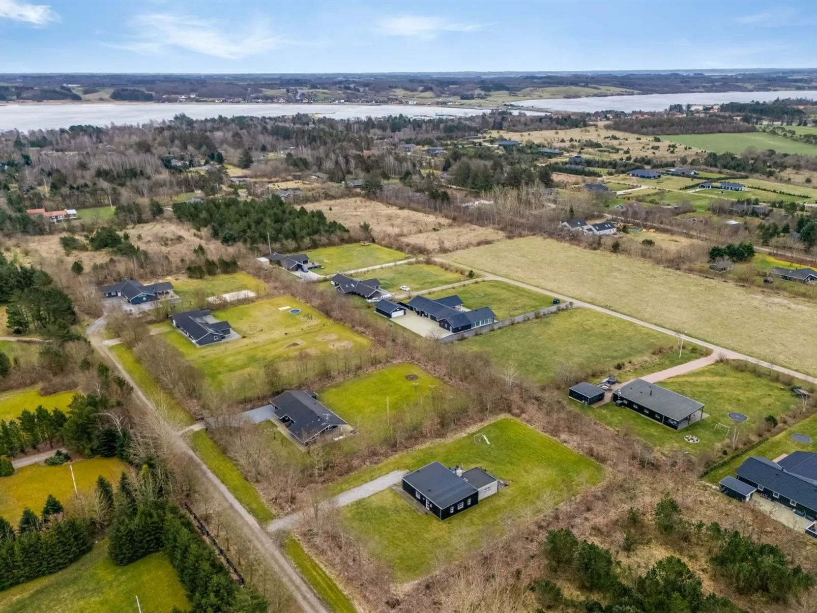 "Jarven" - 500m to the fjord